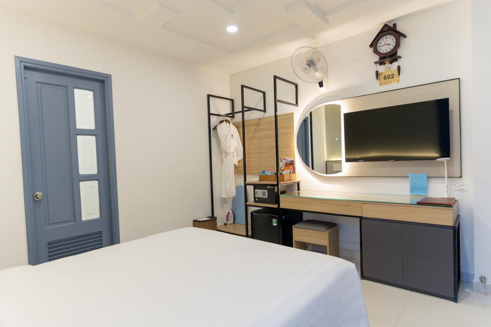 Hotel A25 - 14 Luong Huu Khanh 2*